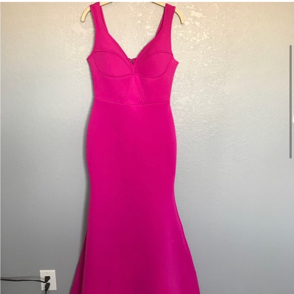 Bebe Fushsia Mermaid Style Gown with Train M - Picture 6 of 8
